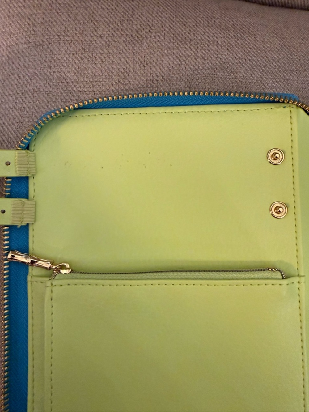 Lilly Pulitzer Travel Jewelry Folio in ‘The Hottest Spot’ - Used Once! - Picture 4 of 6